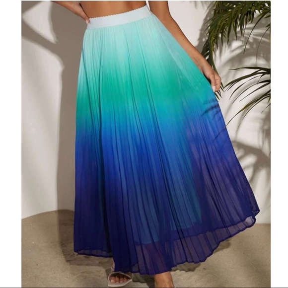 Ombre Tie Dye Pleated Maxi Skirt - Picture 7 of 7